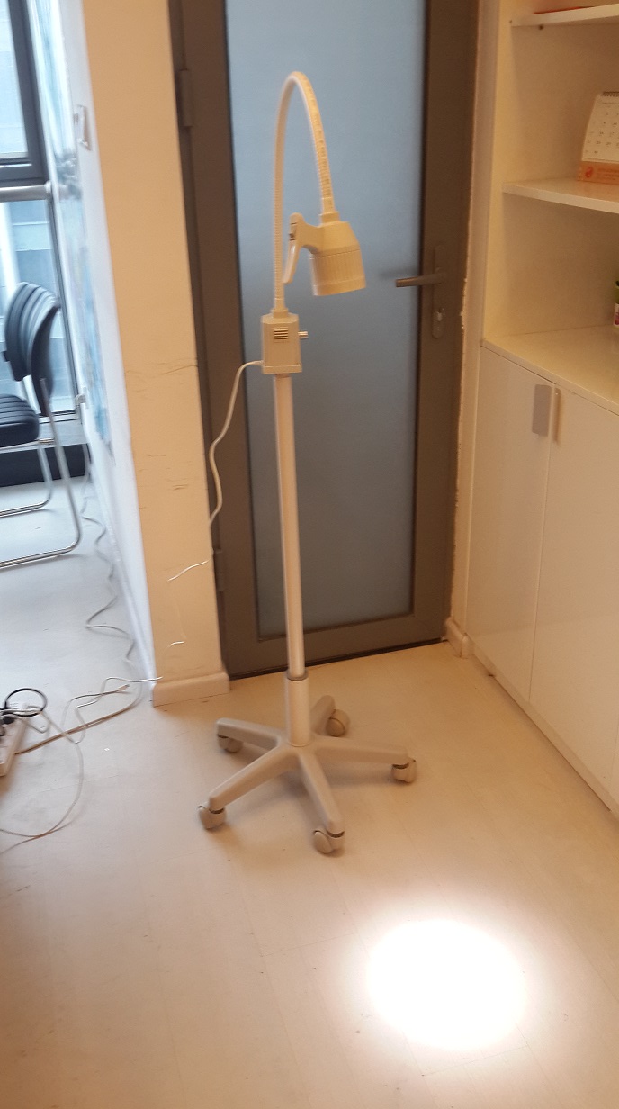 Hospital Checking Theater Mobile Type High-quality and Convenient Examination Light ECOA066